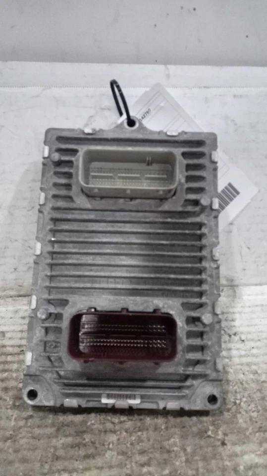 Dodge Journey 2016 módulo de control del motor ECM 3,6 L OEM 68259135AB 67 k millas Foto 3 de 4