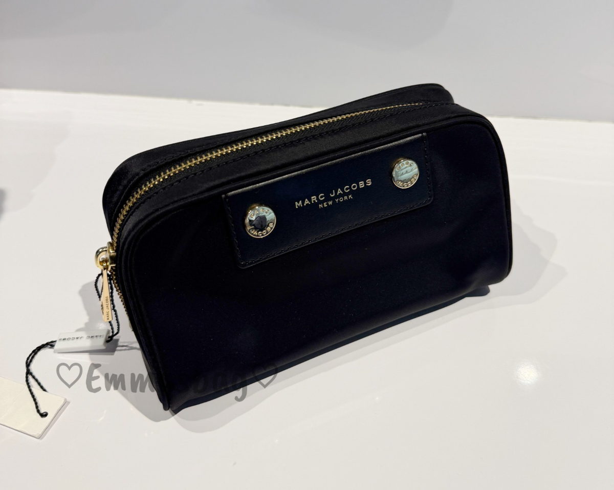 MARC JACOBS 4P5SCP003S02 Preppy Nylon Cosmetic Case Black | eBay