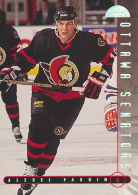 1995-96 Leaf #153 ALEXEI YASHIN - Ottawa Senators