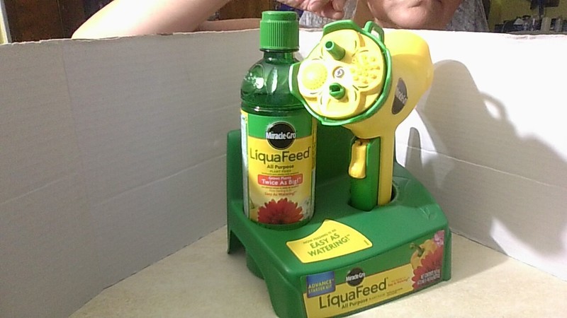Miracle-Gro LiquaFeed All Purpose Plant Food Advance Starter Kit Feeder Hose Noz