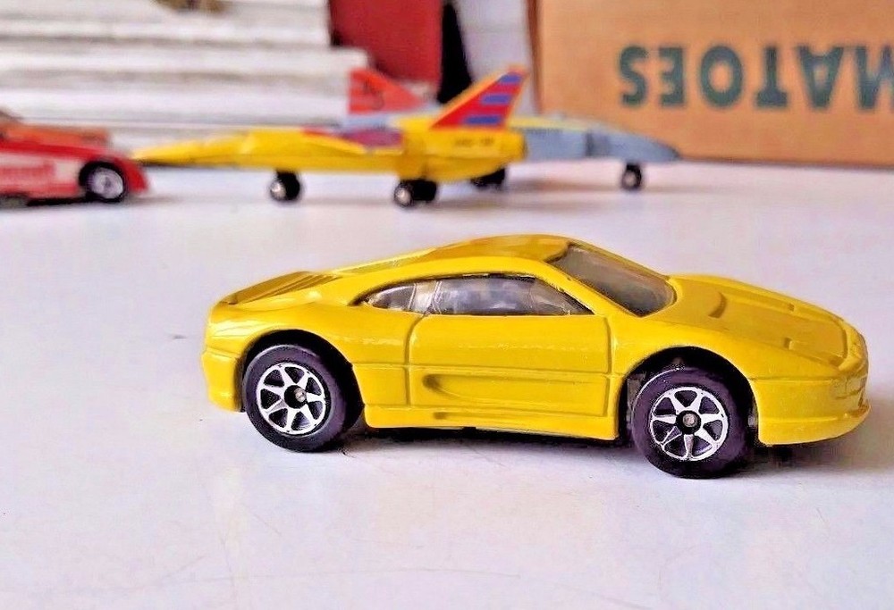 1995 YELLOW FERRARI 355 ~ 1:64  HW Hot Wheels