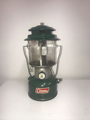 Vintage Coleman 220F Green Double Mantle Pyrex Glass Metal Camp