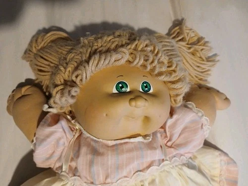 1985 Cabbage Patch Kids Doll Girl in Pink Outfit IC Green Eyes Double Pony 78/82
