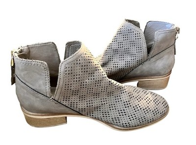 Madden Girl Womens Size 8.5 Dark Taupe  Round Toe Ankle Boots