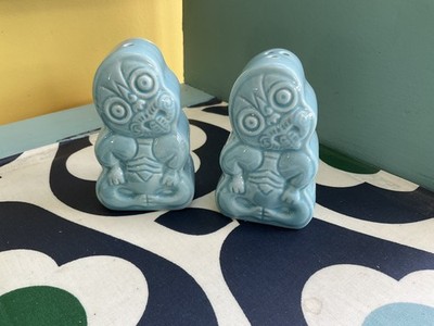 Vintage Tiki Salz und Pfefferstreuer hell türkis blau Farbe unbenutzt