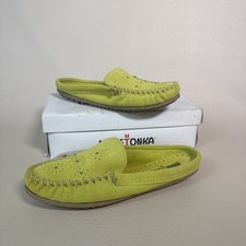 Minnetonka Women  s Leila Mule Citron Slip On Shoes Size 7
