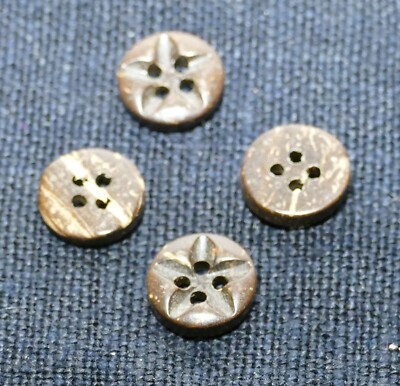 12 Kokos Knöpfe ''STAR''  / ca. 11mm  (#2)