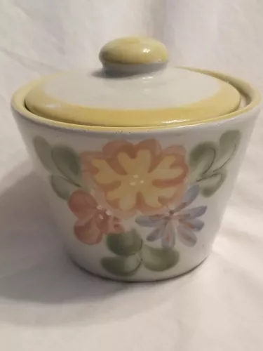 Vtg. Louisville Stoneware Kentucky Pottery Country Flower Yellow Sugar W/ Lid 
