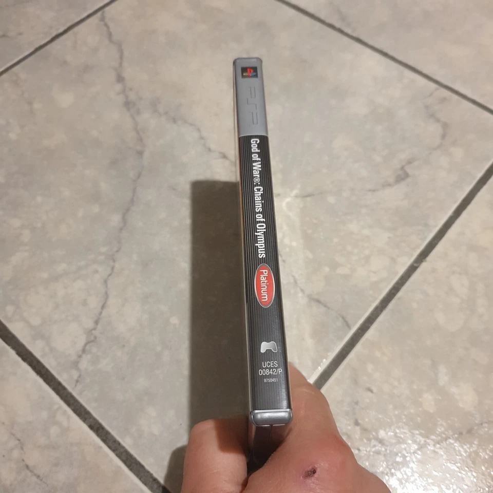 God Of War Chains Of Olympus Sony PSP Gioco Videogioco Italiano Manuale Incluso - Immagine 2 di 4