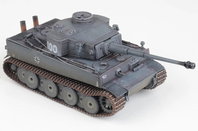 63113 Dragon Models Sd.Kfz.181 Tiger 1/72 Model #100 German Army sPzAbt 502 - Image 2 of 2
