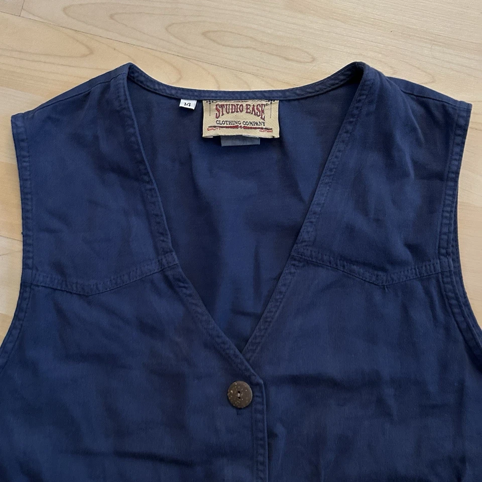 Chaleco con botones vintage Studio Ease años 90 para mujer algodón azul EE. UU. talla 14 usado en excelente estado Foto 2 de 4