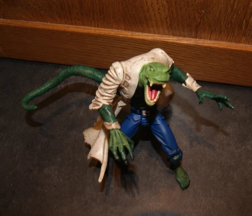 Marvel Spider-Man Lizard Figure ToyBiz 1997 Vintage Pose-able Hinged Legs