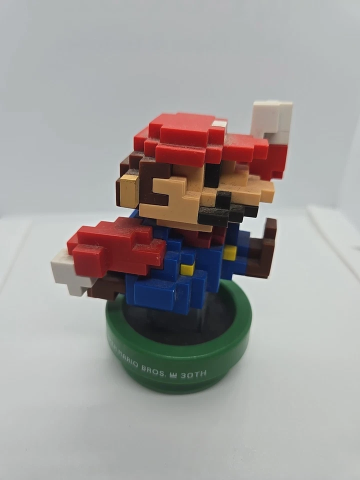 Mario Amiibo Lot Of 6 Yoshi, Mario 30th, Luigi, Daisy, Cat Mario & Fire Mario - Image 3 of 4