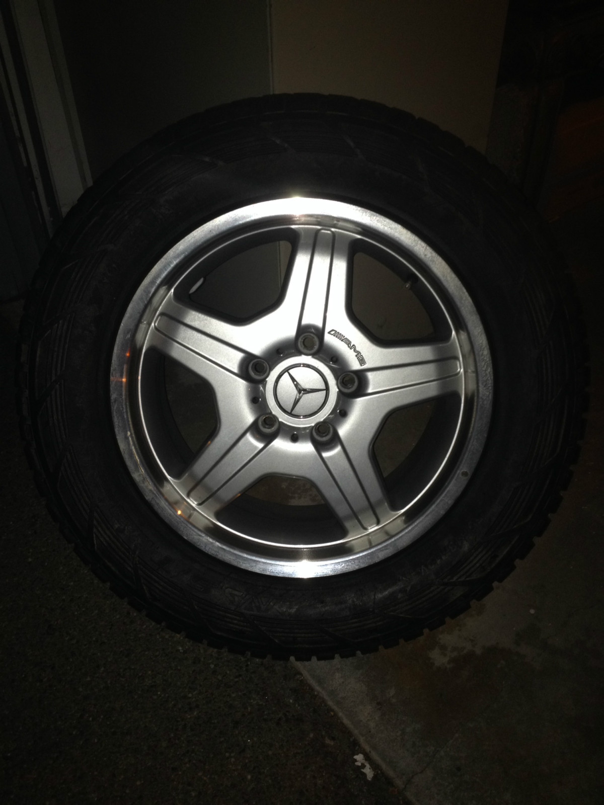 4 18" BRAND NEW AMG OEM MERCEDES WHEELS A463 401 1302 EH2 ET50 + 4