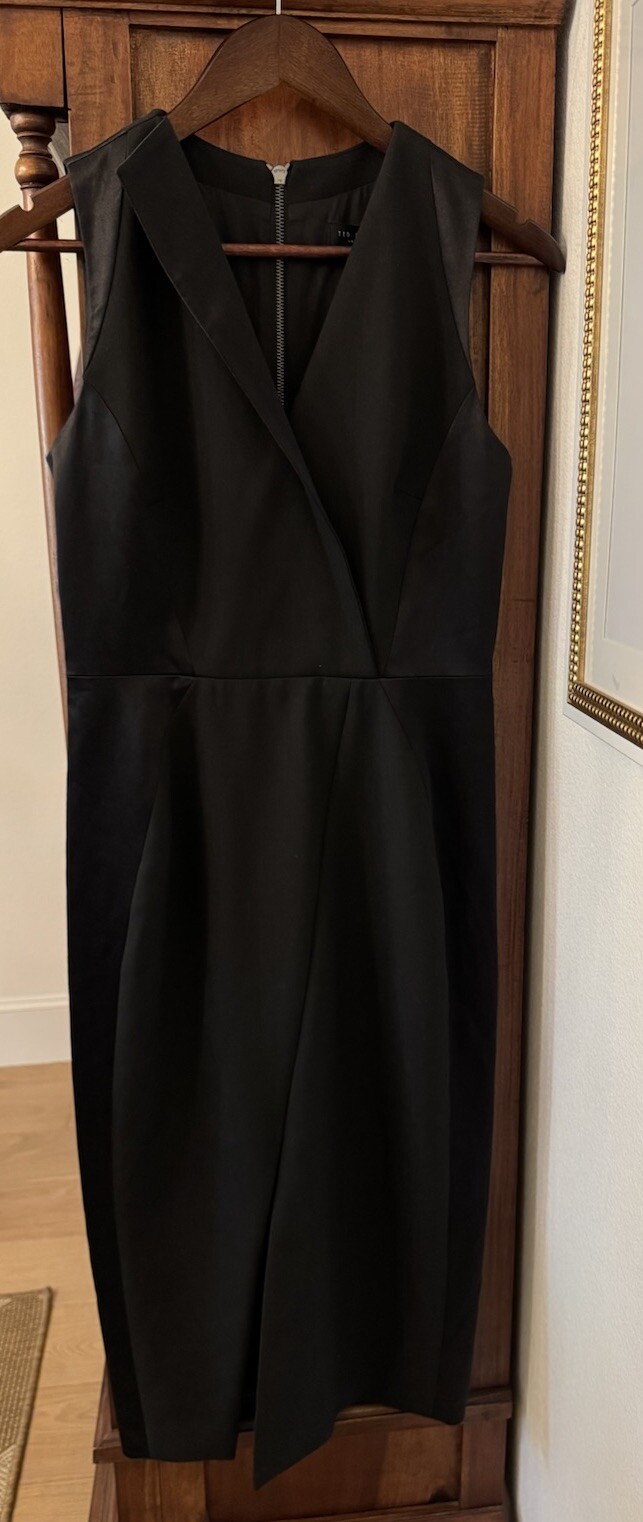 Ted Baker London Black Dress Tilolah Seam Detail  Midi Sheath Size 1 NWT $325