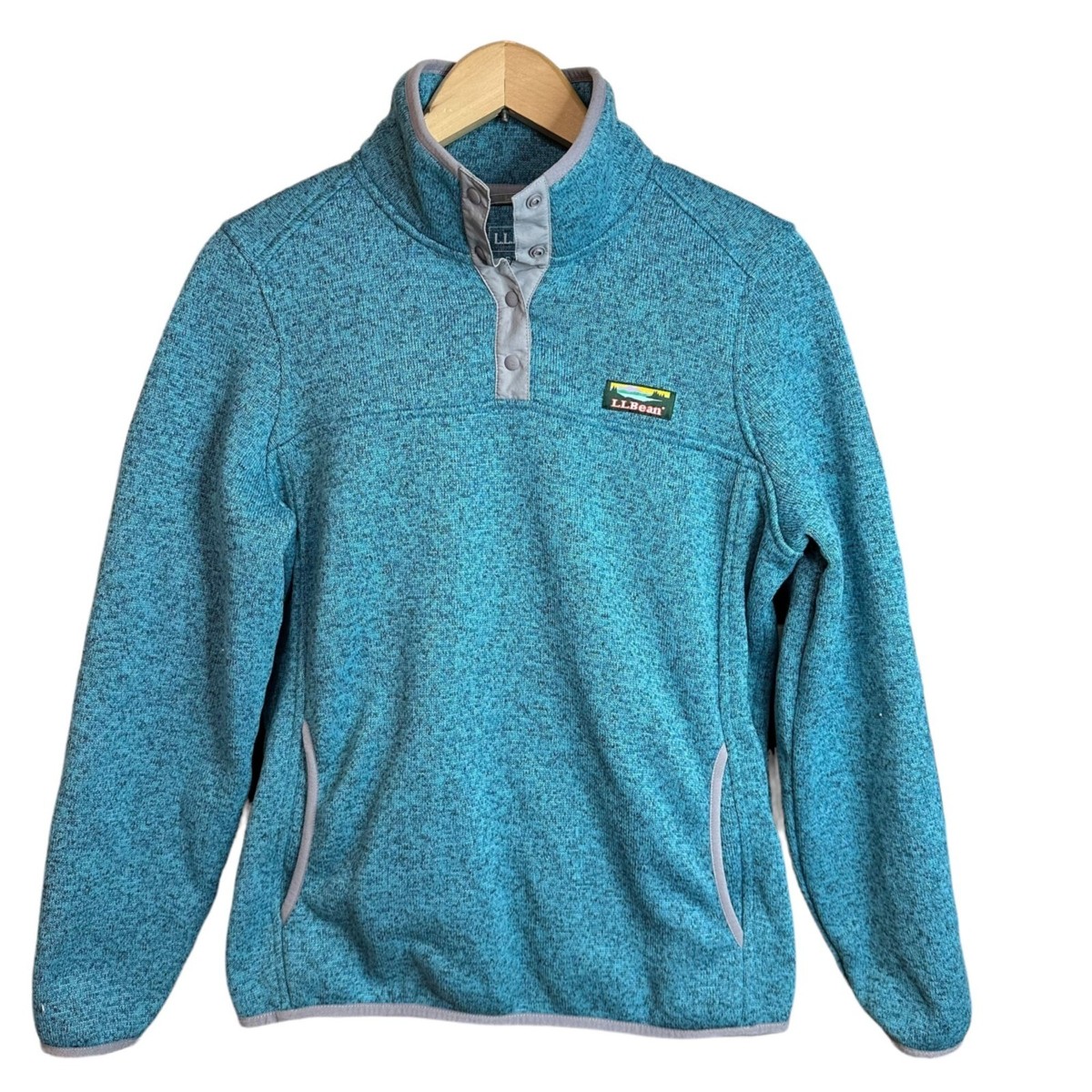 L.L. Bean Soft Micro D Snap-T Fleece Pullover Sweater Blue L.L. Bean Soft Micro D Snap-T Fleece Pullover Sweater Blue