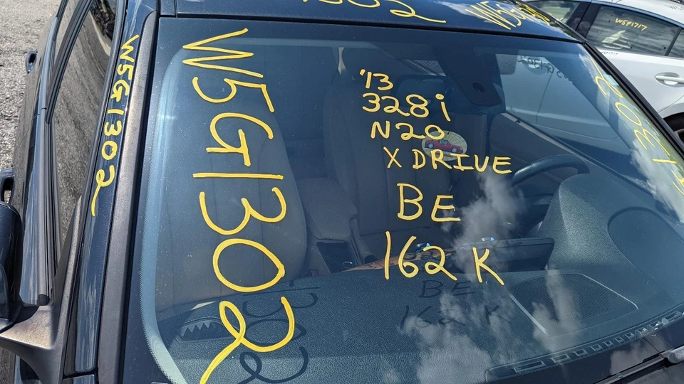 二手右后门组件后侧适合:2013 Bmw 328I Sdn 右后级 — 第 3/4 张图片