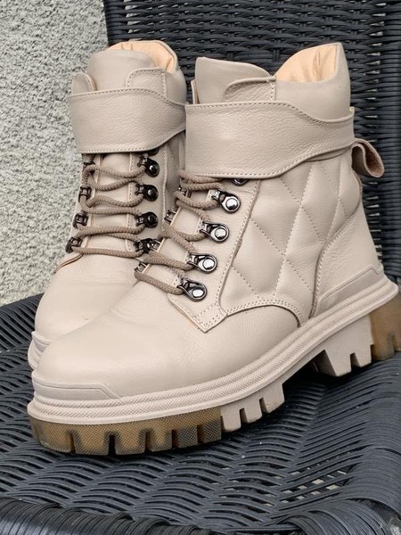 Women Caruso Boots Beige Leather 36