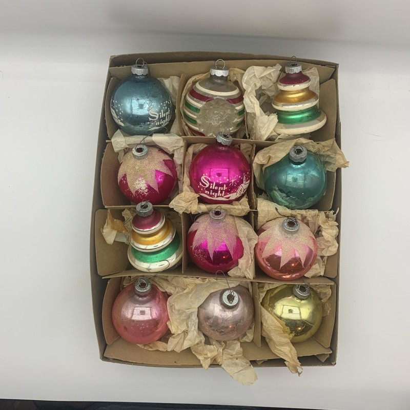 1950’s Assorted Shiny Brite  Christmas Ornaments In Box No Lid