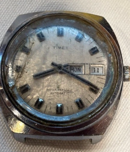 1975 Timex Viscount Day Date Automatic running with issues. Portugal case.