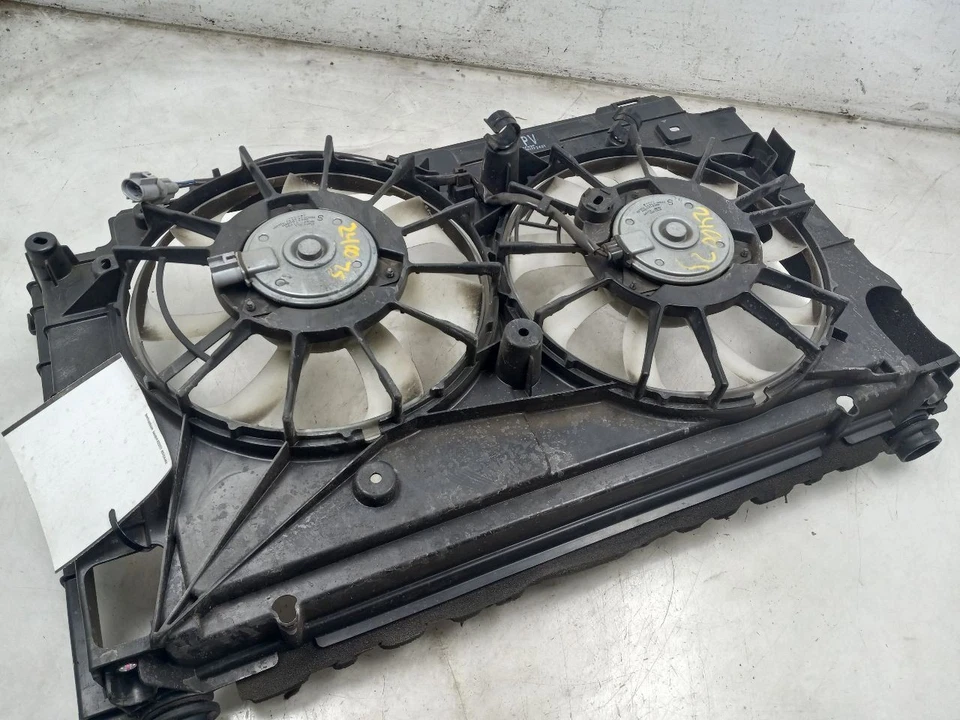 Conjunto de ventilador de motor de ventilador de radiador Prius VIN Du se adapta a 10-15 PRIUS Foto 3 de 4