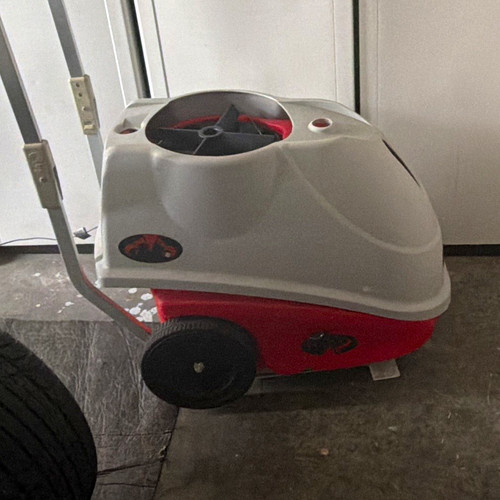 Lobster Tennis Ball Machine