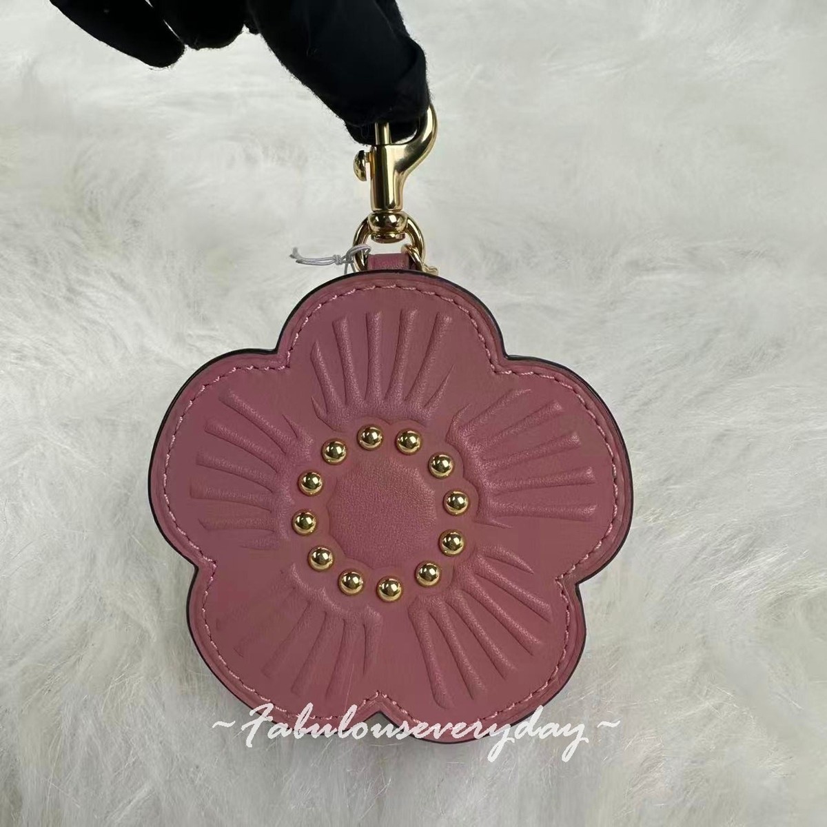 Coach Tea Rose Bag Charm In Leather/Gold/Peony CDB15 + Coach Pouch