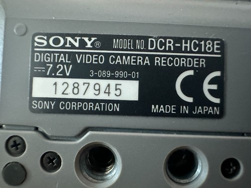 Sony Handycam DCR-HC18E Handheld MiniDV Camcorder Silver With Tape Chargers Etc - Picture 12 of 12