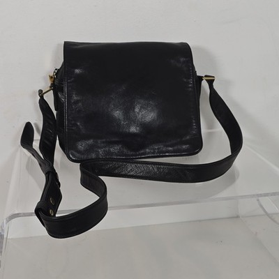 DKNY Black Shoulder Bag Magnetic Snap Zip Gold Hardware Logo Accent Women