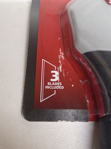 1 Husky 4.5 In. Auto-Loading Retractable Utility Knife - Picture 5 of 10
