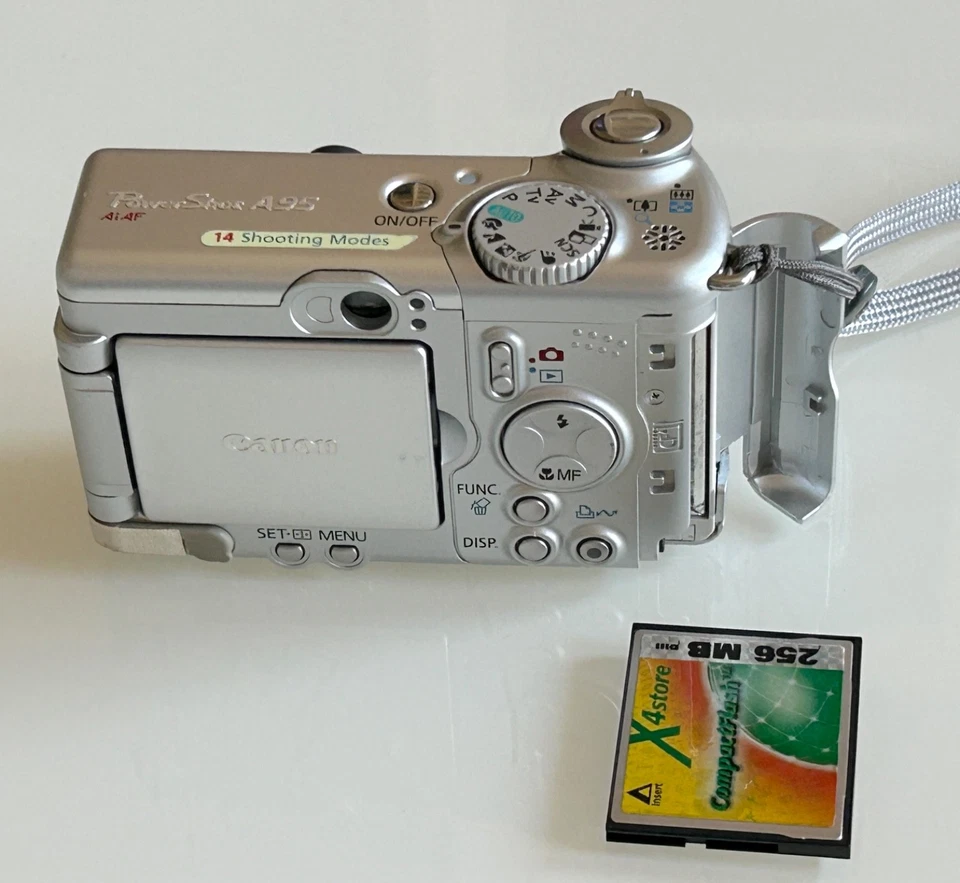 Canon PowerShot A95 - Immagine 3 di 4