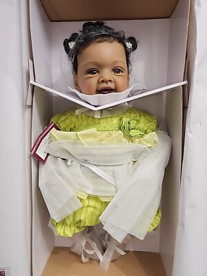 Ashton-Drake ''Alexis'' So Truly Real Vinyl baby doll: Waltraud Hanl 18''