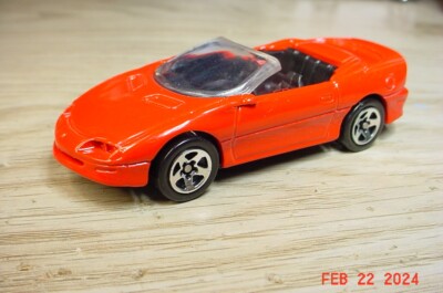 Hot Wheels 96 Camaro Convertible Red Mal C5S 1/64 od1 p200