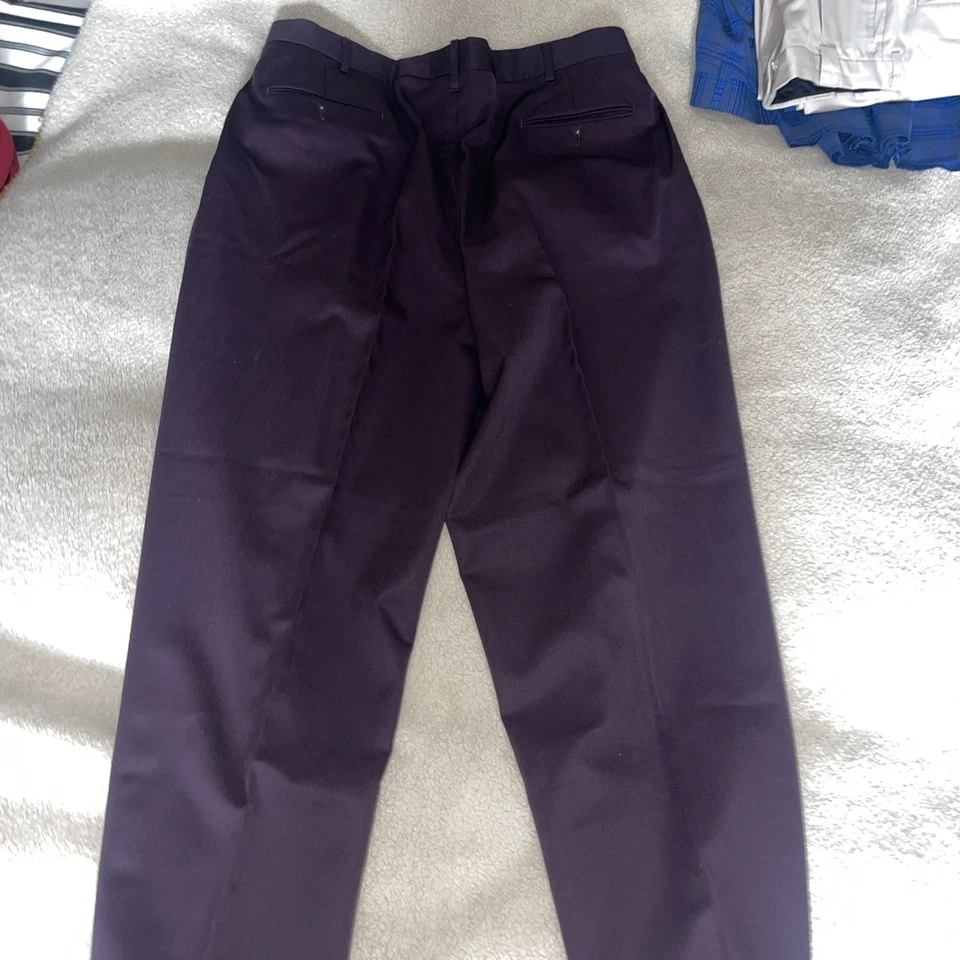 Beautiful BACHRACH BROWN Pants----36 Inch waist---32 Inch Inseam! - Image 3 of 3