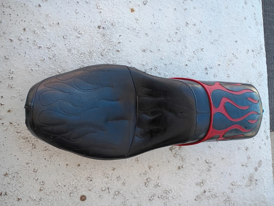 corbin seat harley Foto 4 de 4