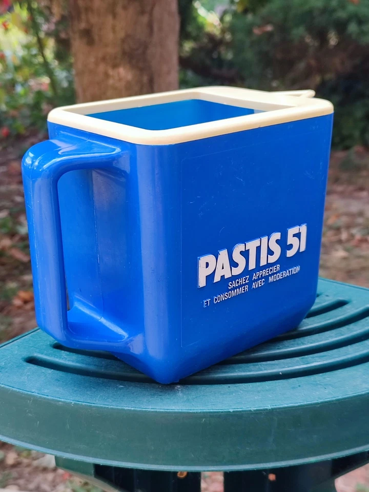 ANCIEN POT À EAU PUBLICITAIRE PASTIS 51 EN PLASTIQUE BLEU  - Photo 3/4