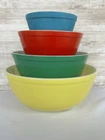 Vintage 1970s Pyrex Primary Colors Mixing Bowl Set 4 Red Yellow Green Blue 401-4