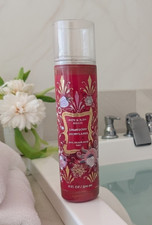 Bath and Body Works Body Spray Fine Fragrance Mist Strawberry Snowflakes