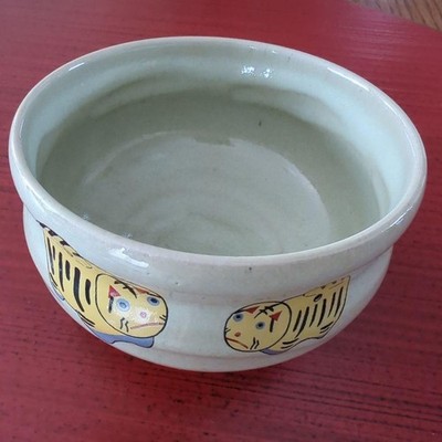 Taisei Drum Pottery Tiger Pattern Signed Used