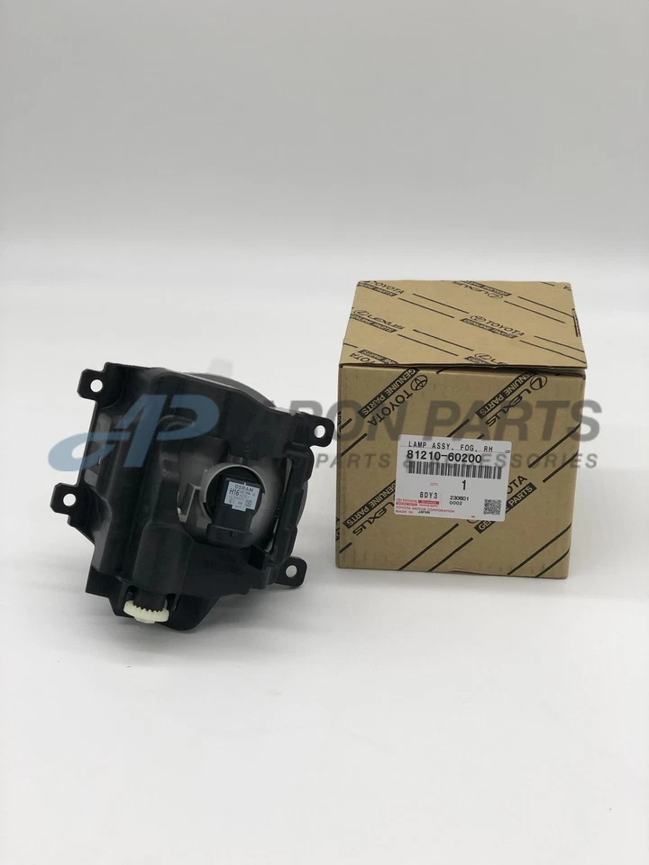 RH Front Fog Lamp Toyota Land Cruiser RAV4 8121060200 - Image 2 of 4