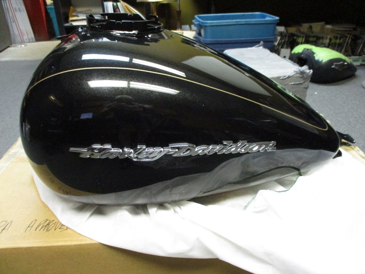 【激レア】ハーレーダビッドソン　タンクトップ　ファイヤーエンジン　Lサイズ Harley Davidson Fuel Tank FL Models 14-17 61000136EBJ