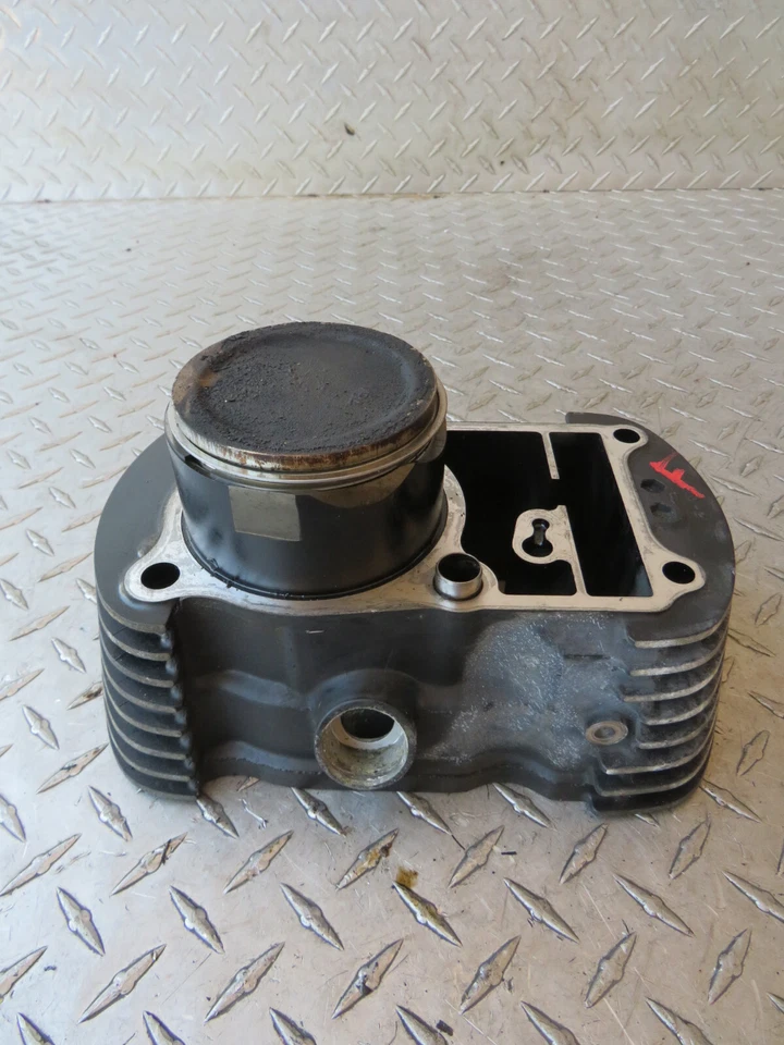 Honda VT750DC VT 750DC 750 2005 05 Shadow Spirit jarra de cilindro delantero y pistón Foto 2 de 4