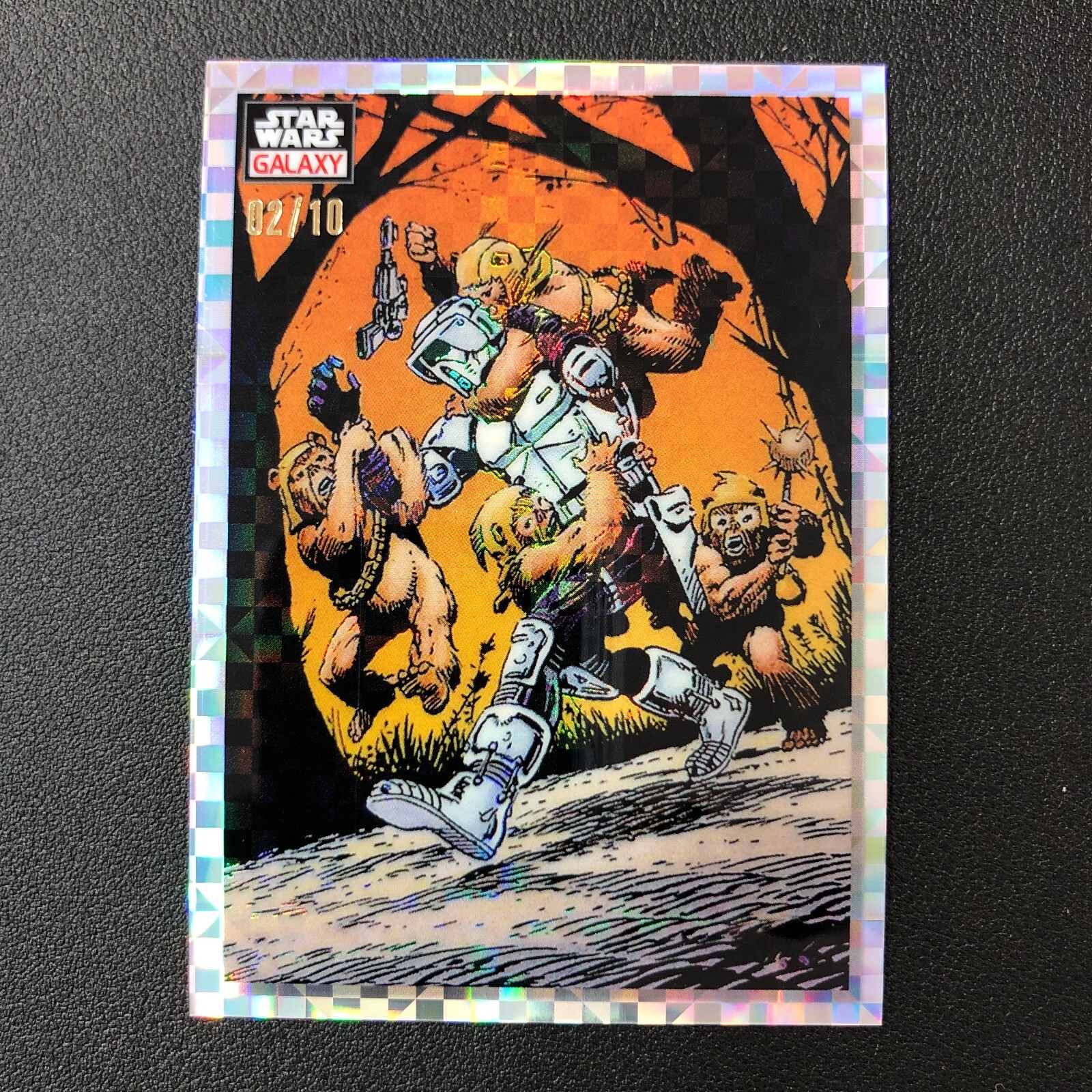 2023 Topps Chrome Star Wars Galaxy #24 Stormtrooper Overrun! X-Fractor /10 yingc