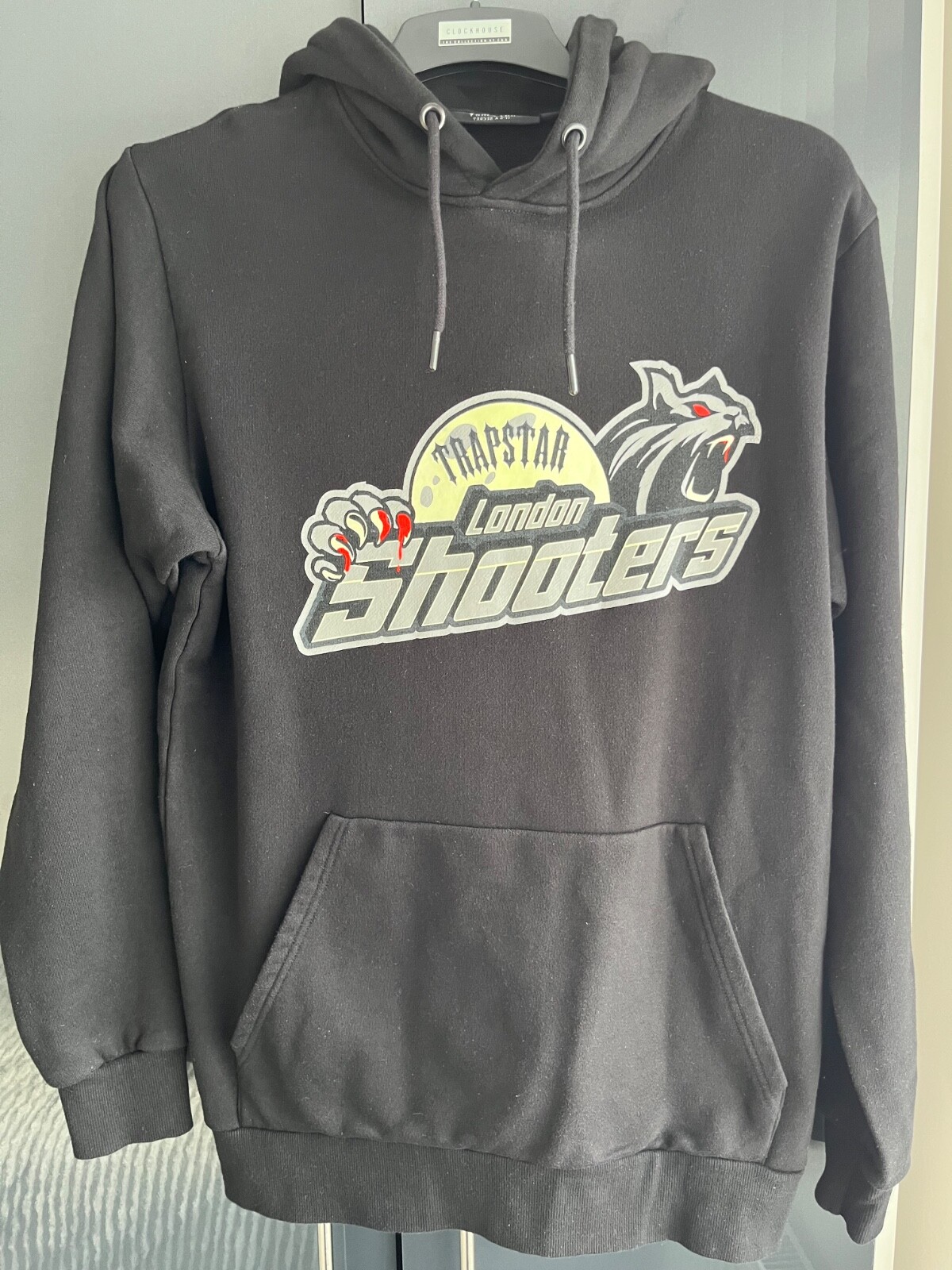 Trapstar London Shooters Hoodie Black Size Medium Glow in the dark Very Rare