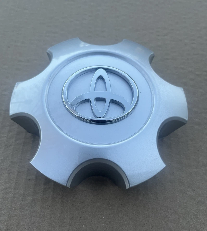 Nuevo 1 pieza TOYOTA Sequoia 2003 04 05 06 07 tapacubos central plata 560-69440 rueda 17" Foto 4 de 4