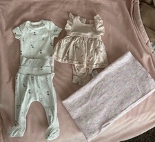 Preemie Outfits X2 And A Thin Blanket
