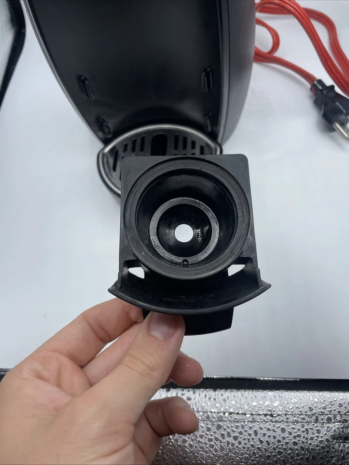 Nescafe Dolce Gusto Genio 2 Coffee Machine Silver Tested working Foto 4 de 4