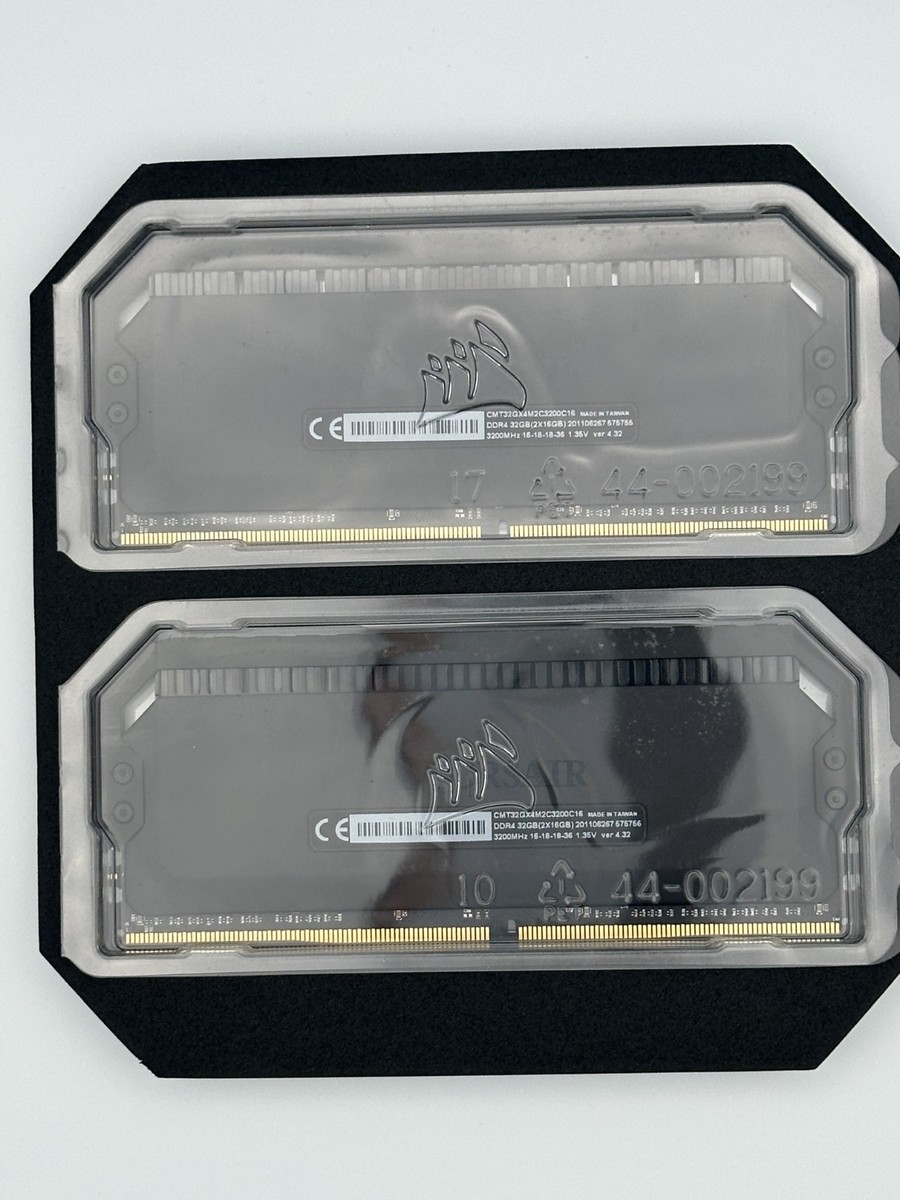 Corsair Dominator Platinum RGB 4000MHz 32GB (2x16GB) DDR4 open box
