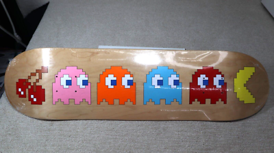 Pac-Man x 猛々しい Medicom スケートデッキ