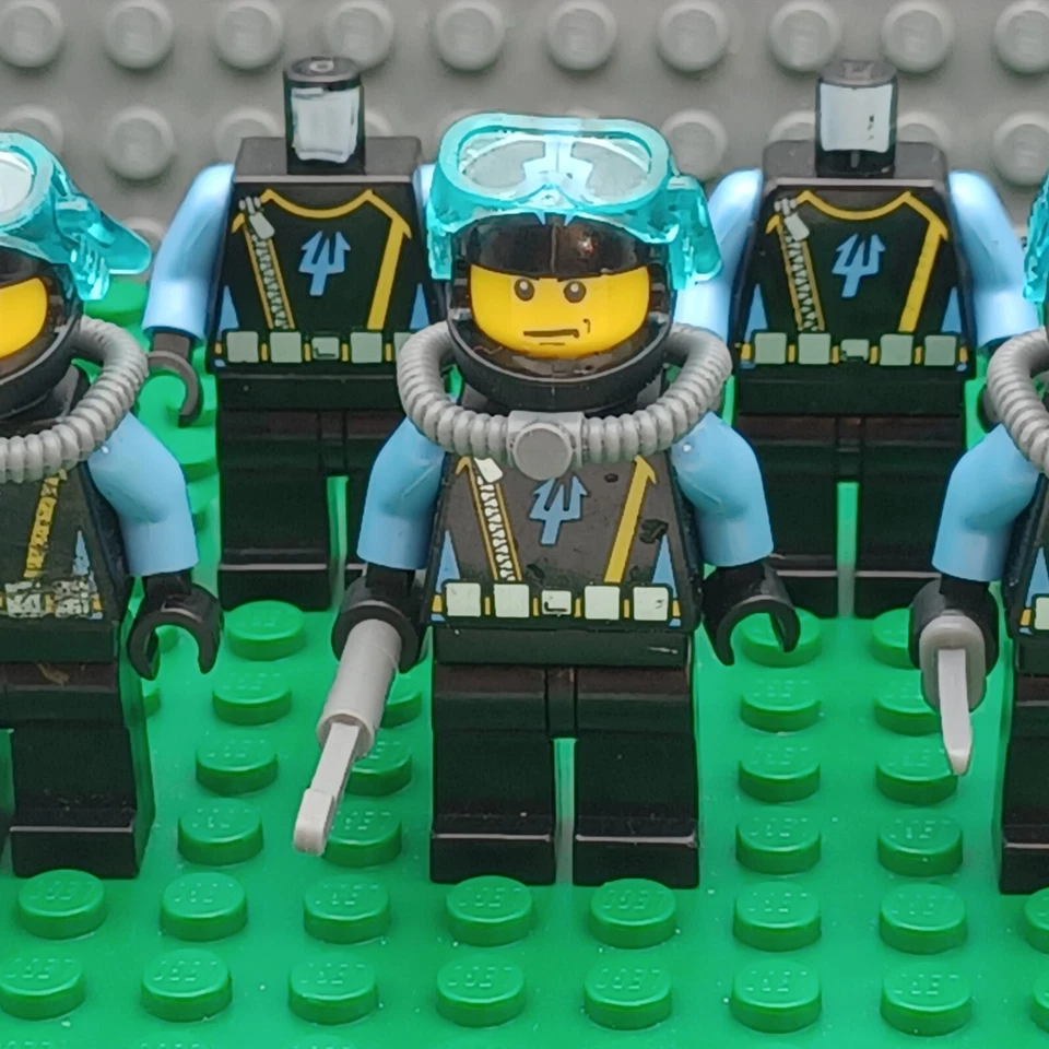 LEGO AquaRaiders Minifigures and parts lot - Image 3 of 4